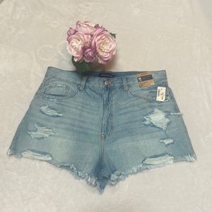 NWT Aero Size 14 Jean Shorts